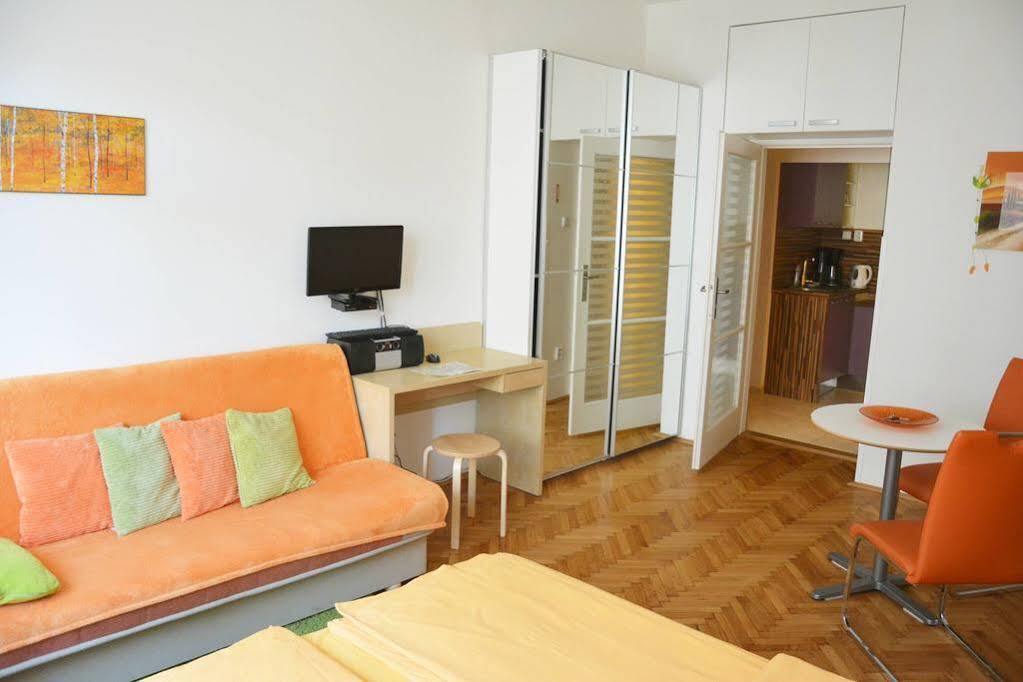 براغ Apartmany Machek المظهر الخارجي الصورة