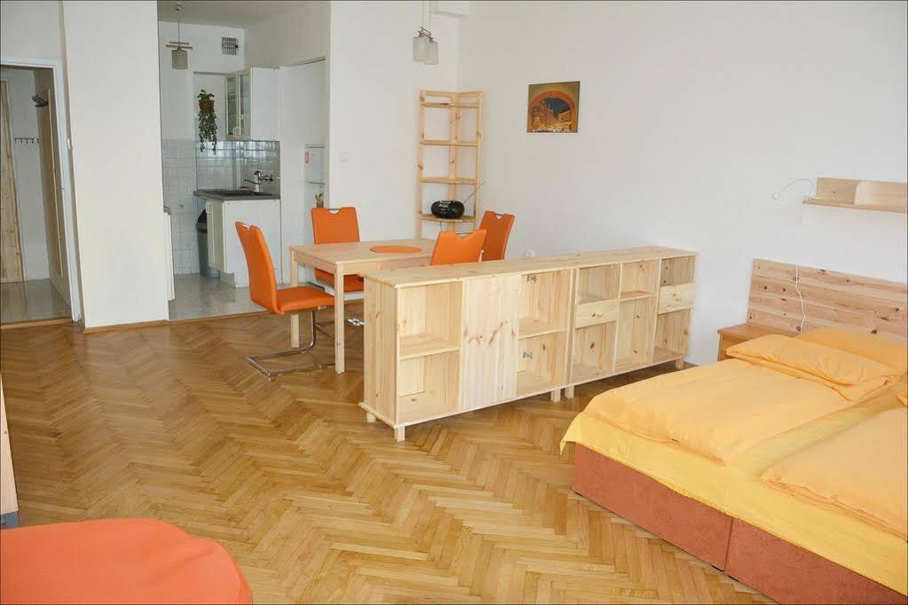 براغ Apartmany Machek المظهر الخارجي الصورة